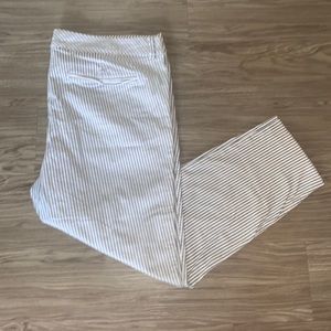 Old Navy Pixie Pant